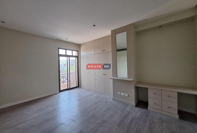 968075 - Property Image 3