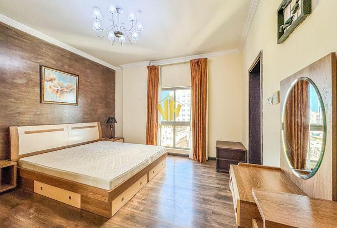 983795 - Property Image 3