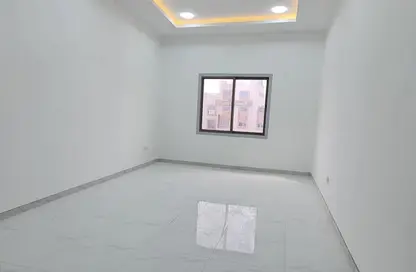 Office Space - Studio - 2 Bathrooms for rent in Hidd - Muharraq Governorate