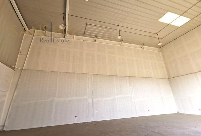 981677 - Property Image 2