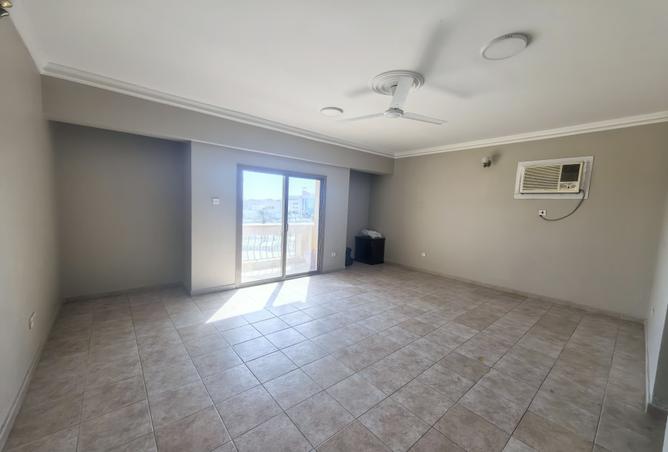 957034 - Property Image 3