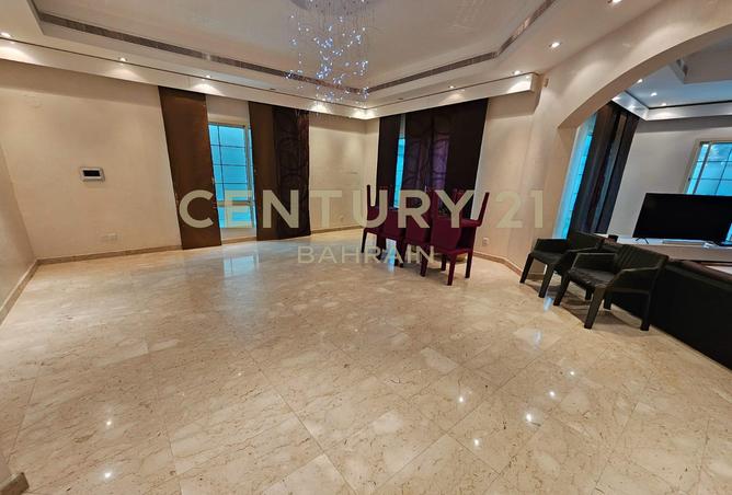 863632 - Property Image 2