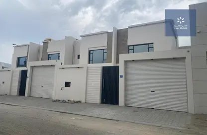 Villa - 4 Bedrooms - 5 Bathrooms for sale in Shakhura - Northern Governorate