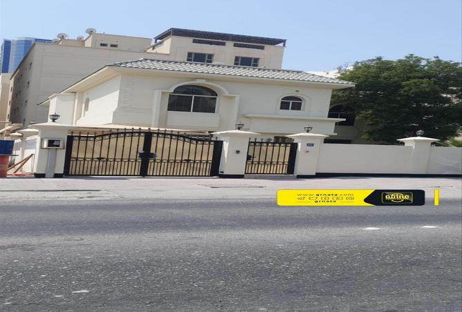 787747 - Property Image 2