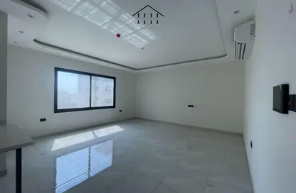 شقة - 2 غرف نوم - 2 حمامات للايجار في الجنبية - المحافظة الشمالية