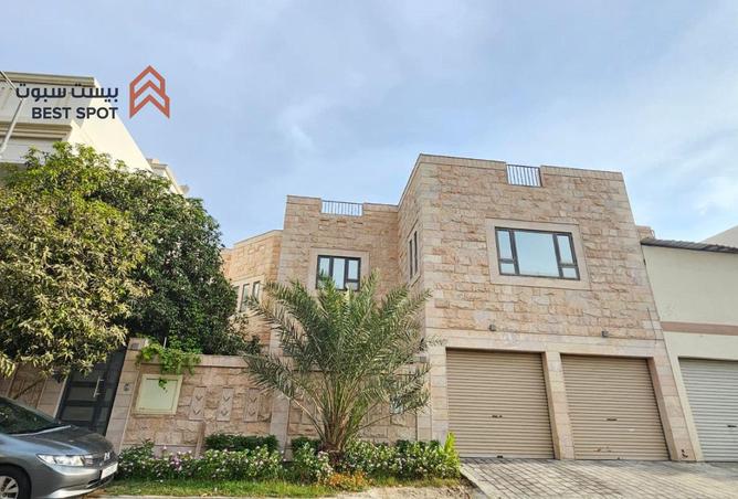 980458 - Property Image 3