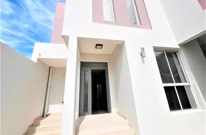 Villa - 3 Bedrooms - 4 Bathrooms for rent in Hidd - Muharraq Governorate