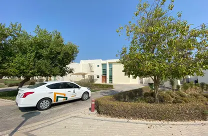 Chalet - 4 Bedrooms - 6 Bathrooms for rent in Durrat Al Bahrain - Southern Governorate