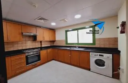 Apartment - 3 Bedrooms - 2 Bathrooms for rent in Al Juffair - Capital Governorate