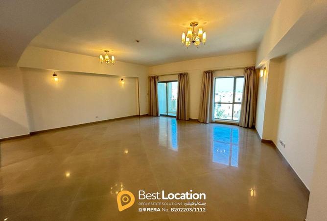 958738 - Property Image 3