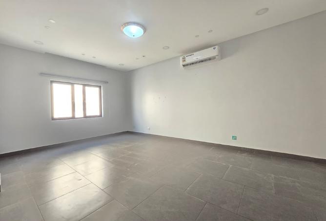 969184 - Property Image 2