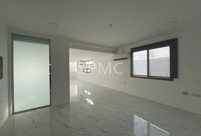 980668 - Property Image 3