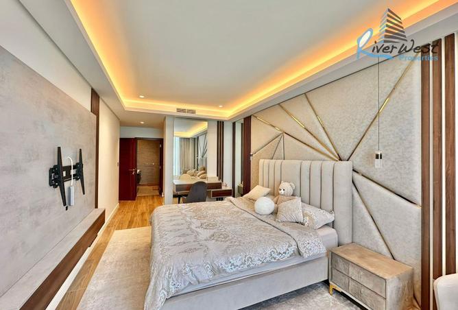 956729 - Property Image 3