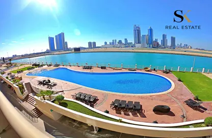 Pool image for: Apartment - 3 Bedrooms - 5 Bathrooms for rent in Reef Island - Capital Governorate, Image 1