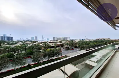 Apartment - 3 Bedrooms - 3 Bathrooms for rent in Reef Island - Capital Governorate
