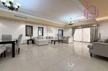Apartment - 3 Bedrooms - 3 Bathrooms for rent in Al Juffair - Capital Governorate