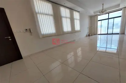 Empty Room image for: Whole Building - Studio - 3 Bathrooms for rent in Hidd - Muharraq Governorate, Image 1
