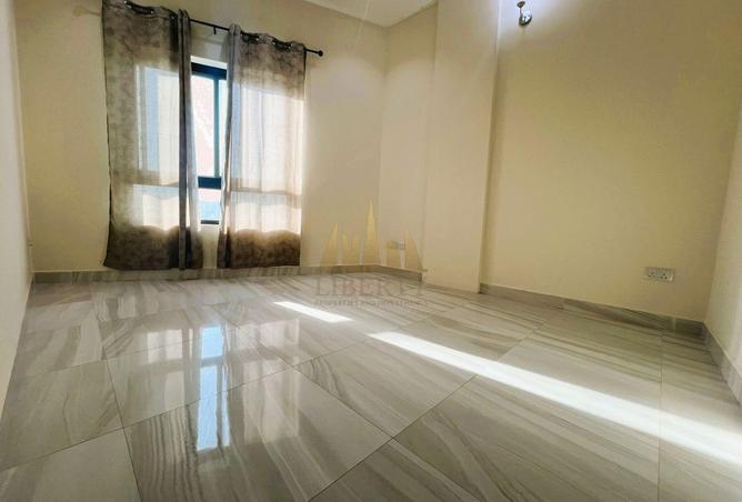 978591 - Property Image 3