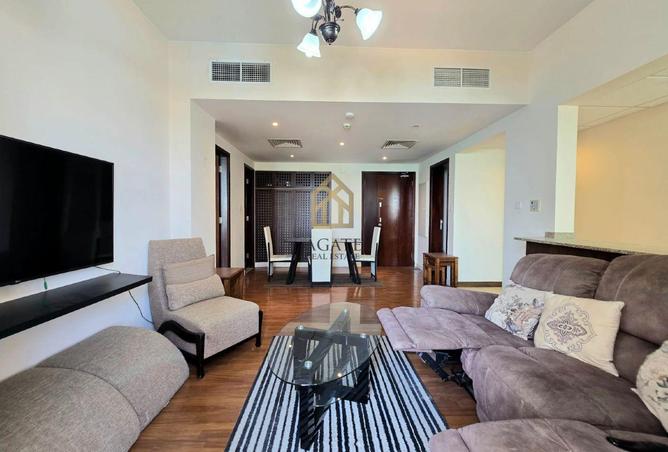 978233 - Property Image 3