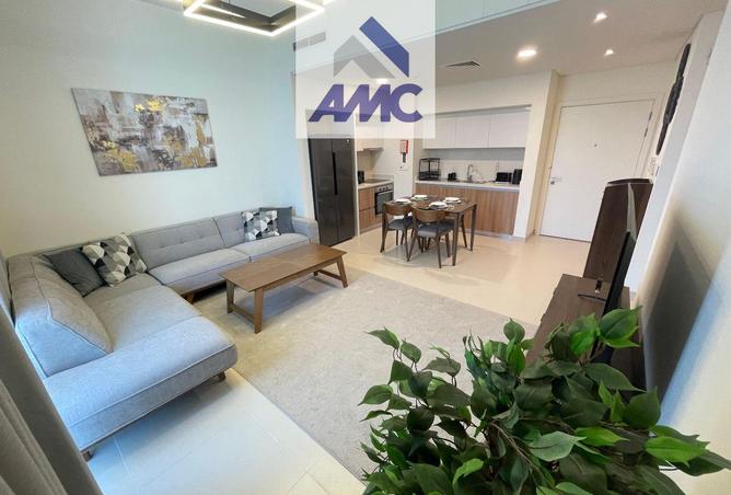 958048 - Property Image 2