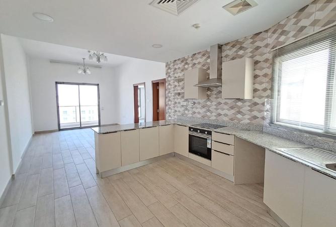 958276 - Property Image 3