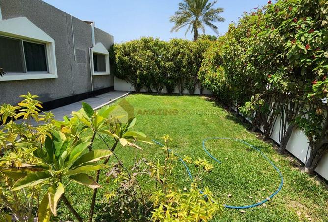 967856 - Property Image 3