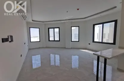 شقة - 2 غرف نوم - 2 حمامات للايجار في الجنبية - المحافظة الشمالية