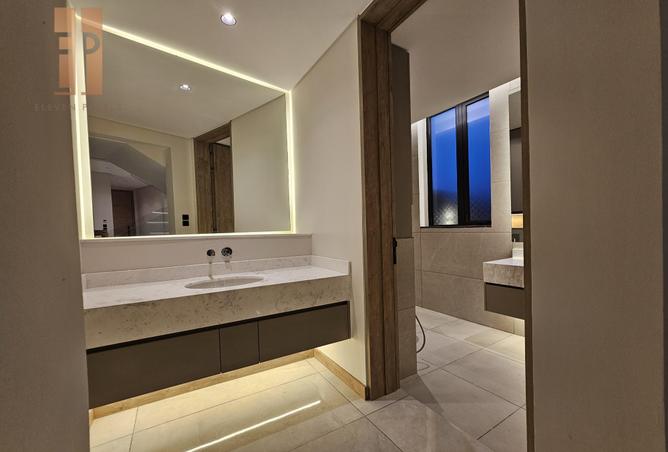 961189 - Property Image 2