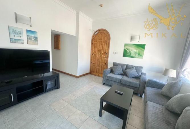 963689 - Property Image 3