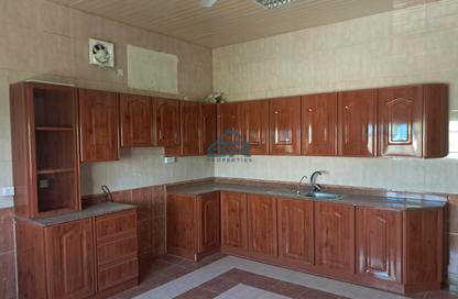Apartment - 2 Bedrooms - 2 Bathrooms for rent in Sanad - Central Governorate