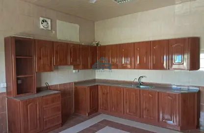 Apartment - 2 Bedrooms - 2 Bathrooms for rent in Sanad - Central Governorate
