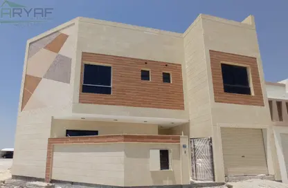 Villa - 4 Bedrooms - 6 Bathrooms for sale in Arad - Muharraq Governorate