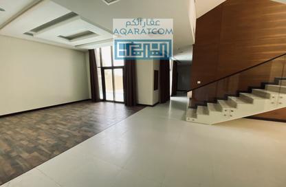 Villa - 4 Bedrooms - 5 Bathrooms for rent in Hamala - Northern Governorate