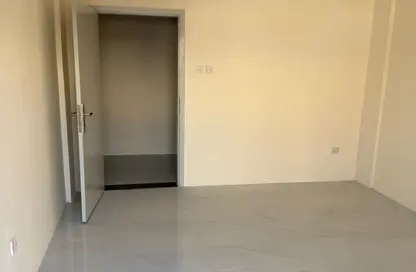 Apartment - 2 Bedrooms - 2 Bathrooms for rent in Manama - Capital Governorate