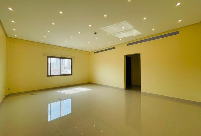 972469 - Property Image 2