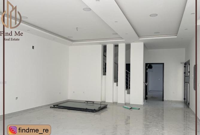 923400 - Property Image 3