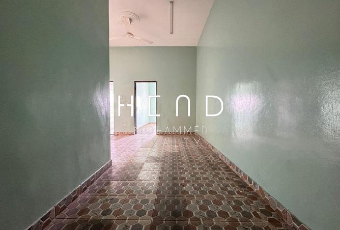 992845 - Property Image 2