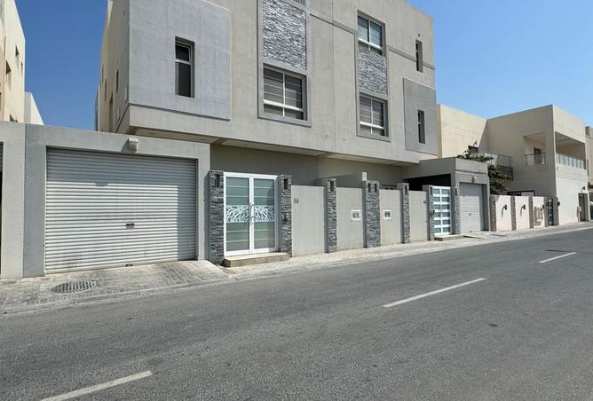 971982 - Property Main Image