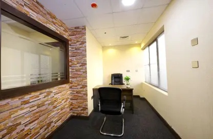 Office Space - Studio - 4 Bathrooms for rent in Sanabis - Manama - Capital Governorate