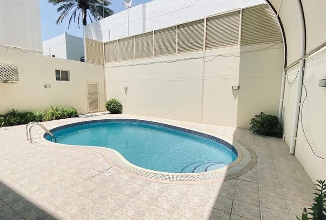 965814 - Property Image 2