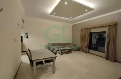 Apartment - 2 Bedrooms - 3 Bathrooms for rent in Al Juffair - Capital Governorate