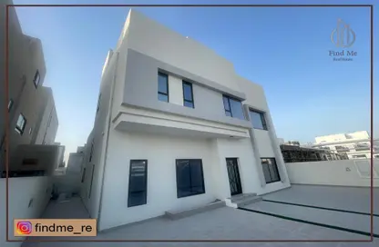Villa - 5 Bedrooms - 6 Bathrooms for sale in Hidd - Muharraq Governorate