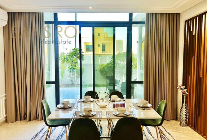 988166 - Property Image 3