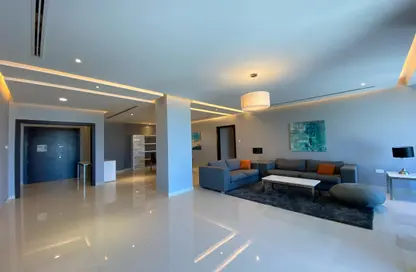 Apartment - 3 Bedrooms - 3 Bathrooms for rent in Mahooz - Manama - Capital Governorate
