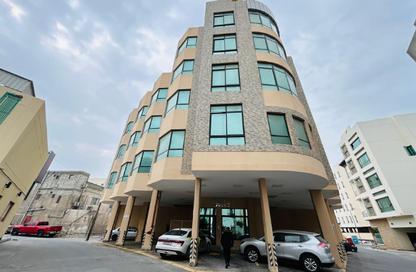 Apartment - 2 Bedrooms - 2 Bathrooms for rent in Al Juffair - Capital Governorate