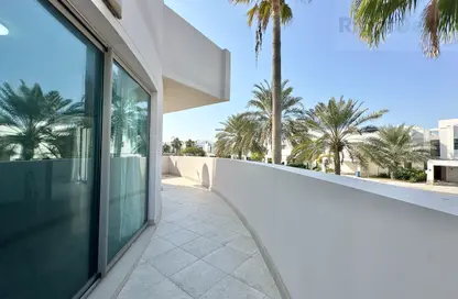 Apartment - 2 Bedrooms - 2 Bathrooms for sale in Tala Island - Amwaj Islands - Muharraq Governorate