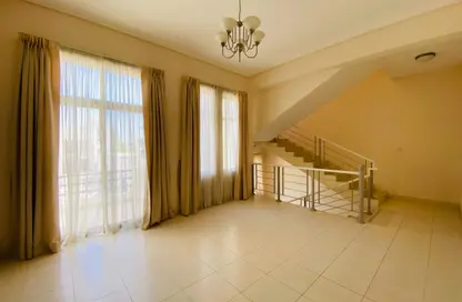 Compound - 4 Bedrooms - 4 Bathrooms for rent in Saar - Northern Governorate