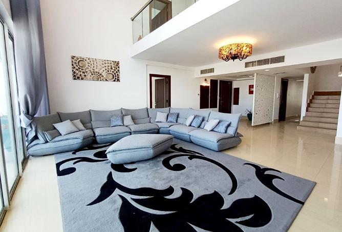 974581 - Property Image 2