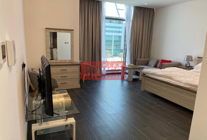 973525 - Property Image 2