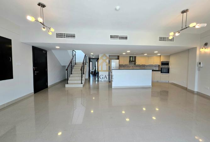 968802 - Property Image 2